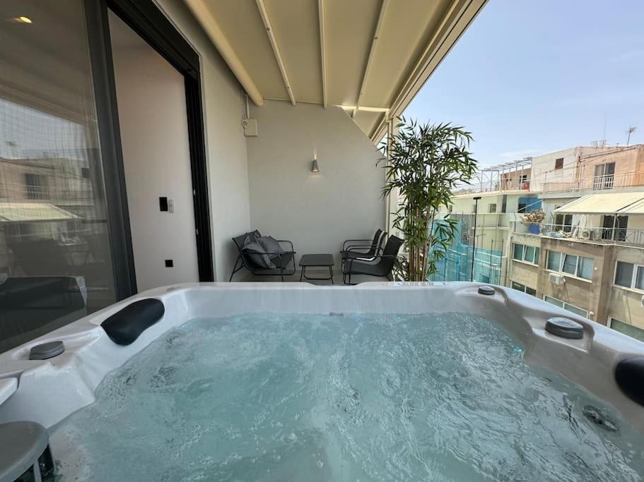 Bluemotion - Centralsuite 6Β Pireu Exterior foto